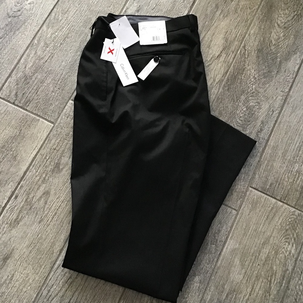 NWT Calvin Klein Men’s Dress Pants 40 x 30 Black